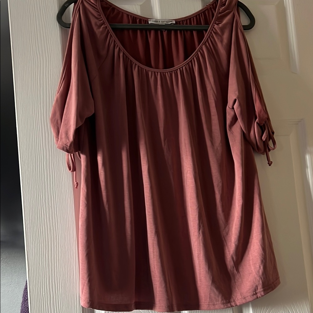Women's Mauve Top